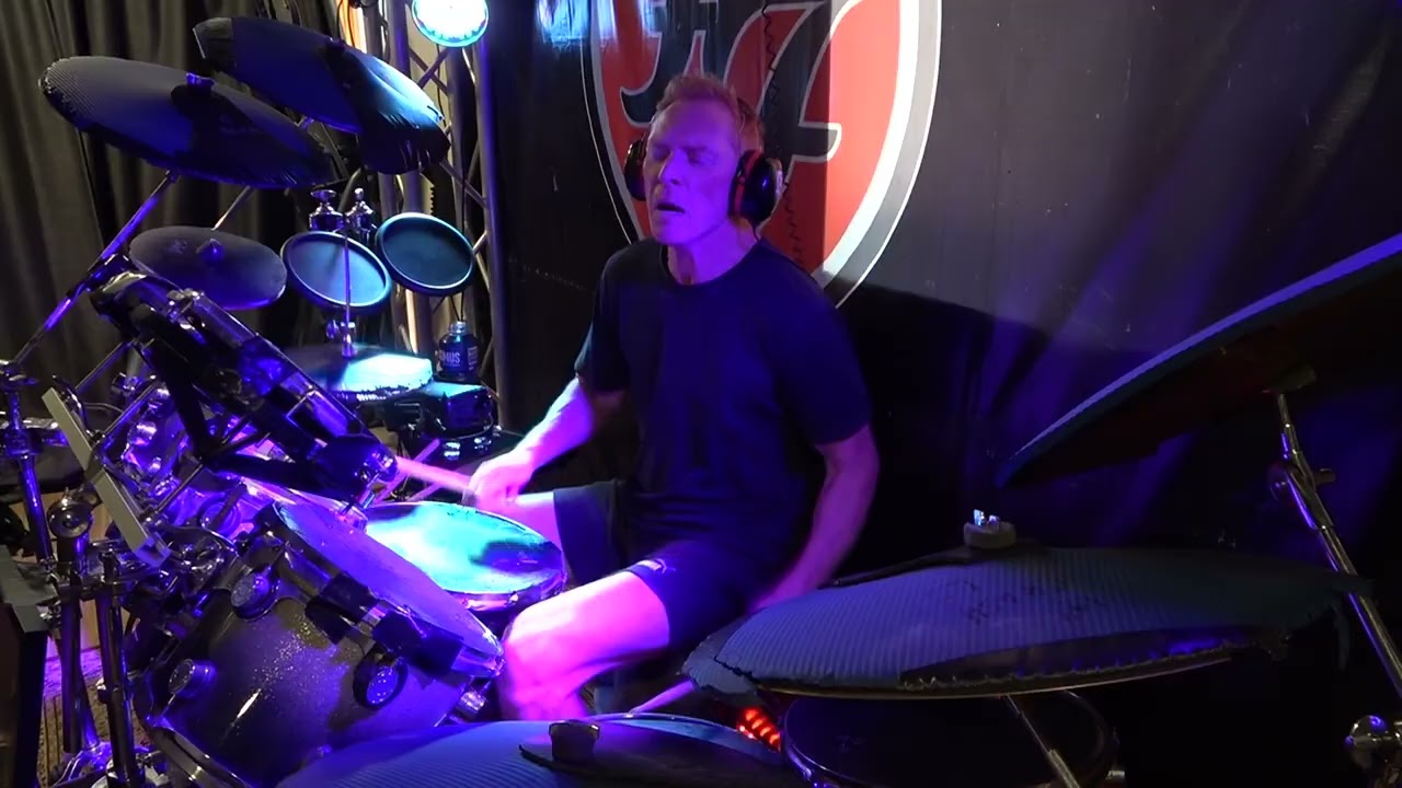 Foo Fighters (Taylor Hawkins) live 'Times Like These' drum cover