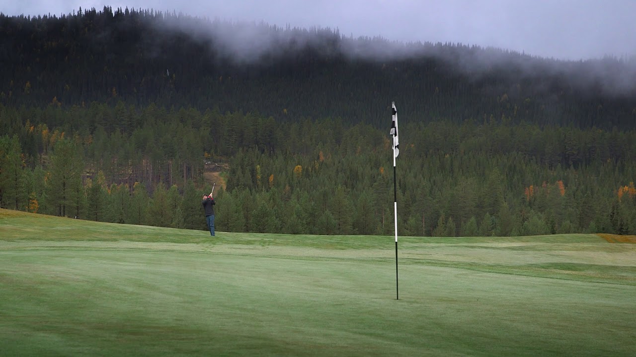 Golfbanen   en tidlig oktobermorgen 2019