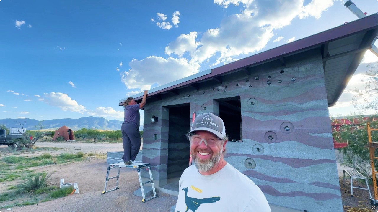 Мы закрываем Lavacrete Lodge &mdash; вас зовёт Roundhouse.