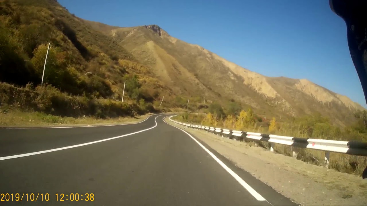 Каскеленское ущелье. Спуск на шоссейном велосипеде