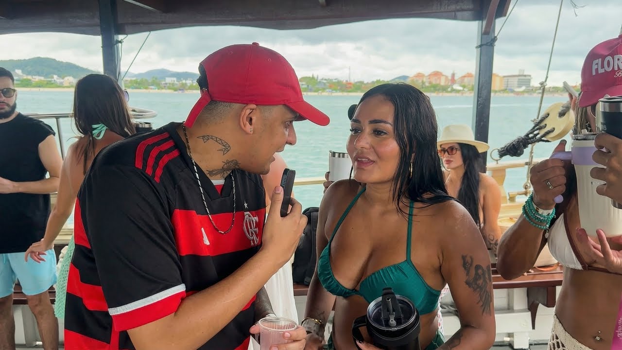 FILIPINHO EM FLORIPA NA FESTA DO BARCO XAVECANDO TODAS COM PODER DA FAMA