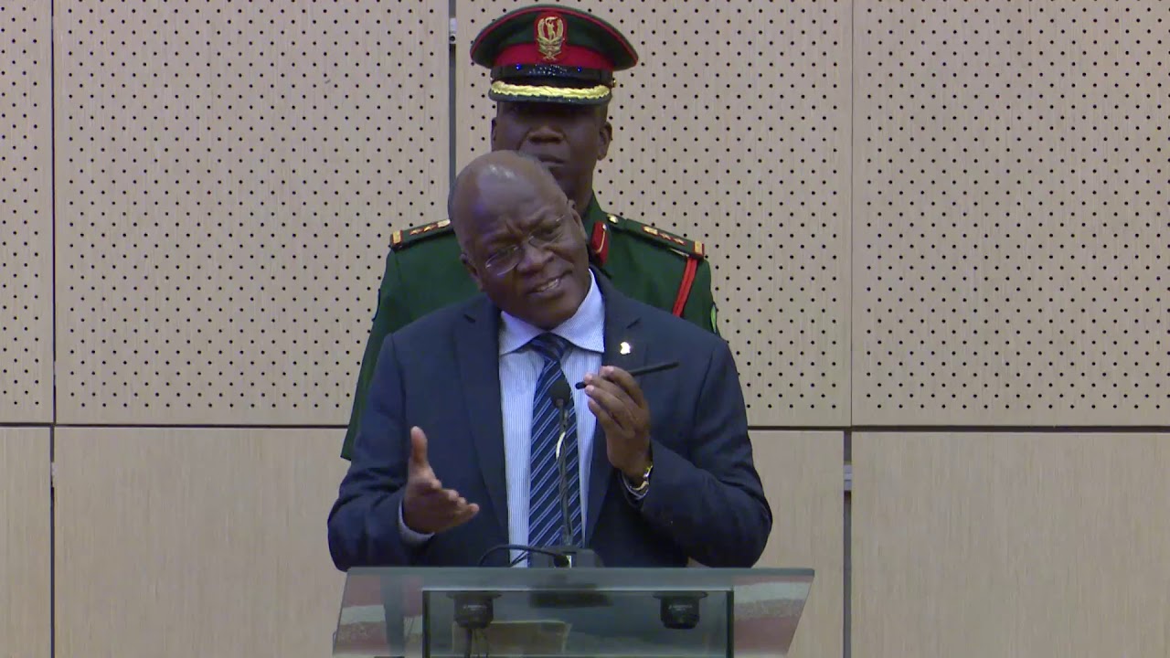 Shuhudia Rais Magufuli akimpigia simu Rais wa Kenya Uhuru Kenyatta