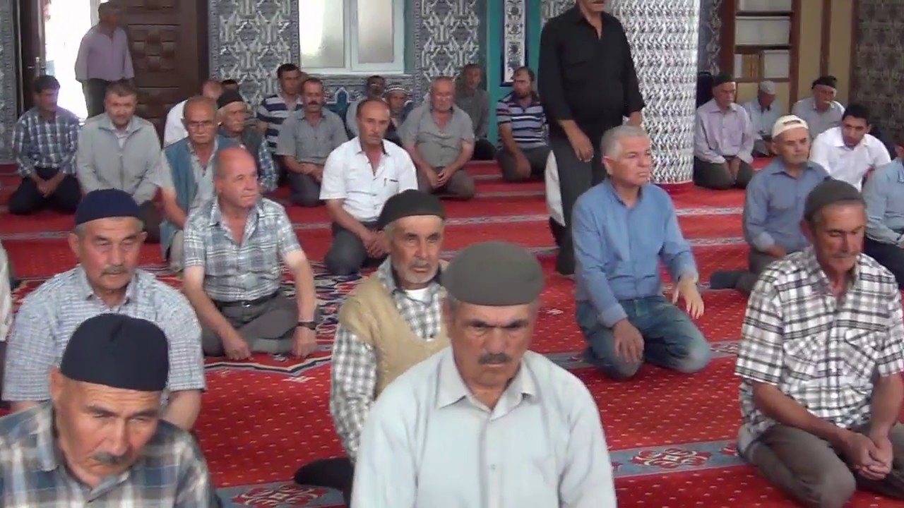 MERKEZ CAMİİ DE RAMAZANIN İLK CUMA NAMAZI İCİKLER DEMİRCİ MANİSA