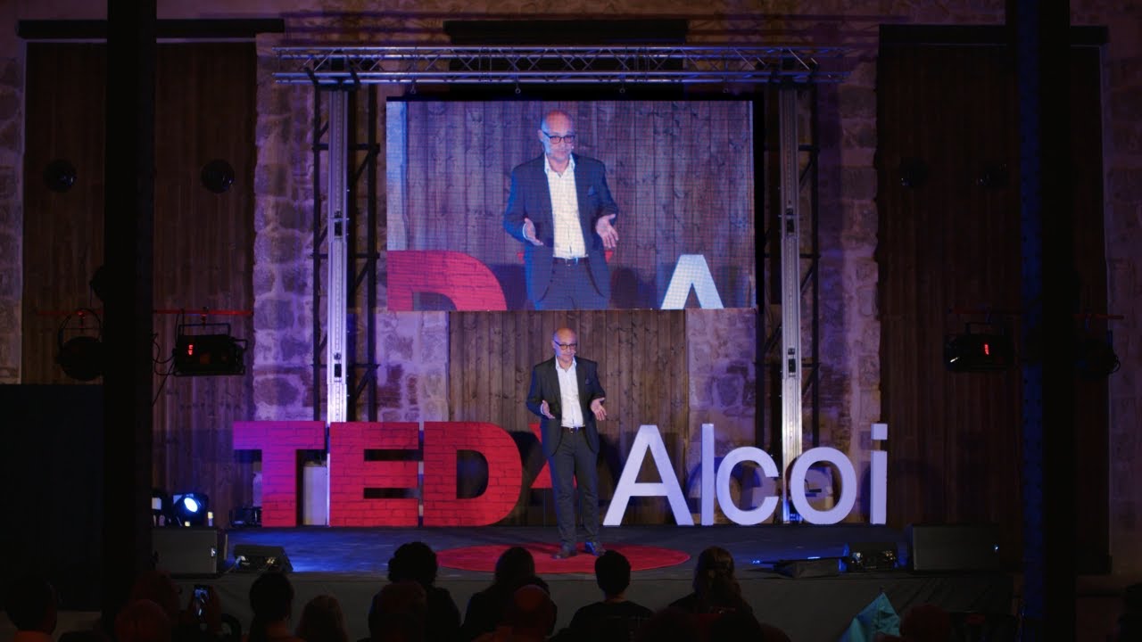 ¿Qué nos Enseñan las Sectas sobre los Nuevos Gurús Digitales? | Miguel Perlado | TEDxAlcoi