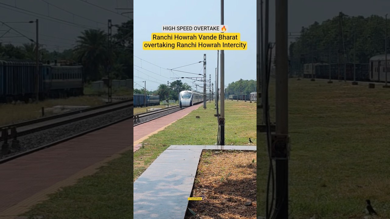 High Speed Overtake | 130 kph | Ranchi VandeBharat | Ranchi Intercity #shorts #vandebharat #trending