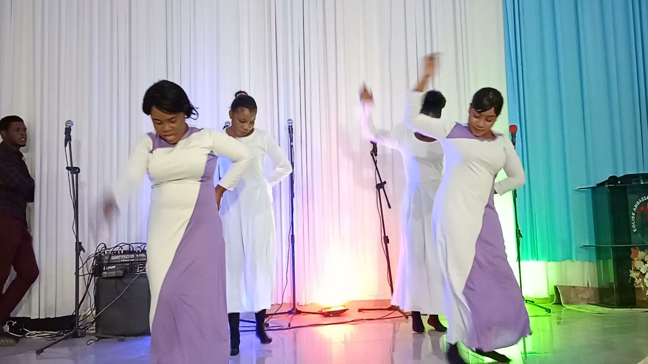 SHEKINAH DANCE: LE SAINT ESPRIT EST LA: DENA MWANA