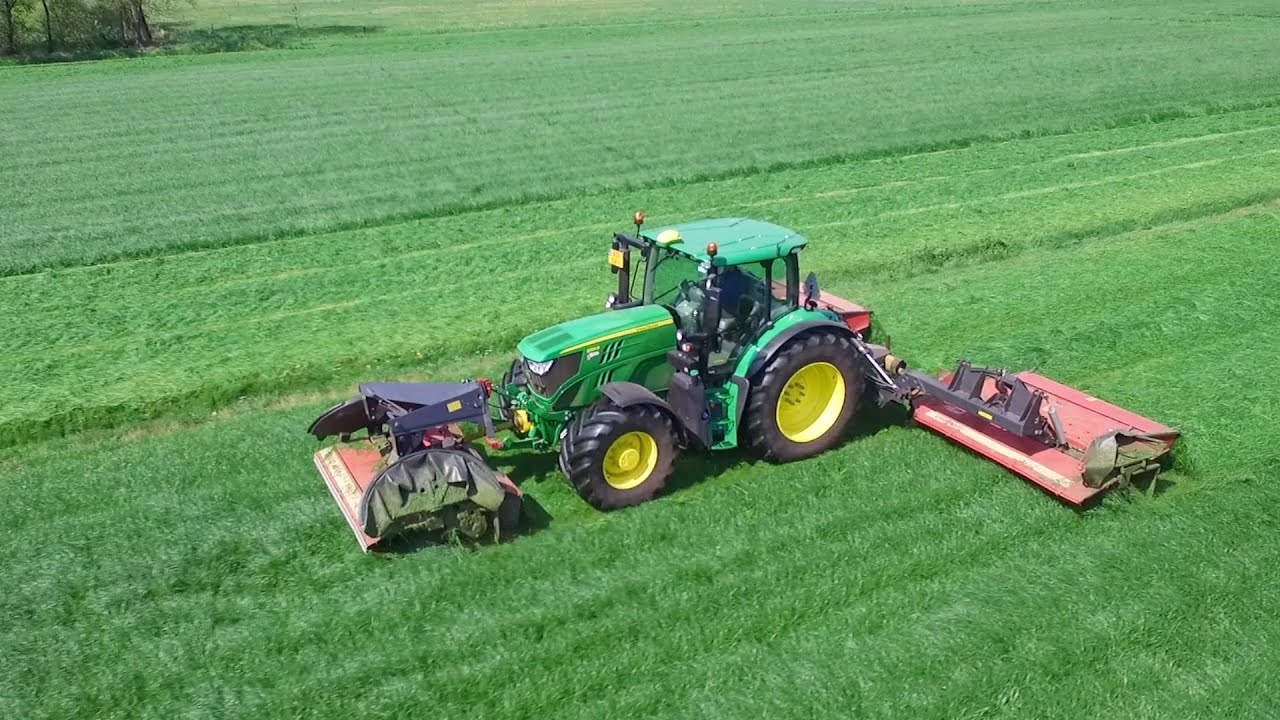 NEW John Deere 6155R met Vicon triple maaier