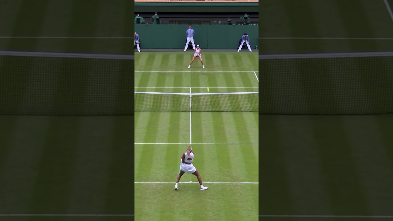Coco Gauff instincts 😎 #tennis #wimbledon