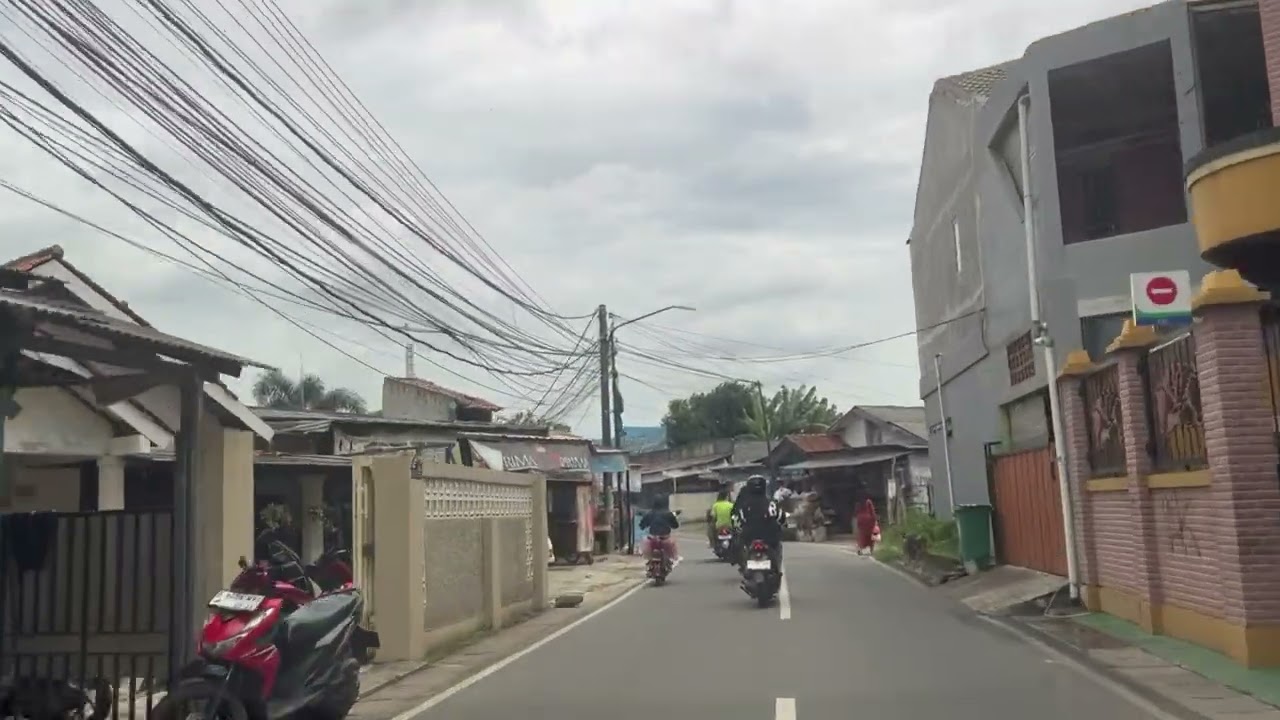 Kota Tangerang Selatan. Jalan Raya Tentara Pelajar. Kota Tangerang Selatan, Februari 2026. Salaam.
