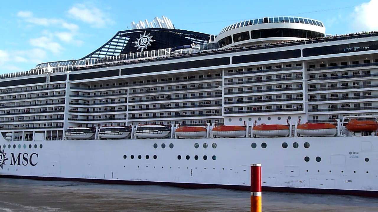 MSC Splendida Hamburg 2015