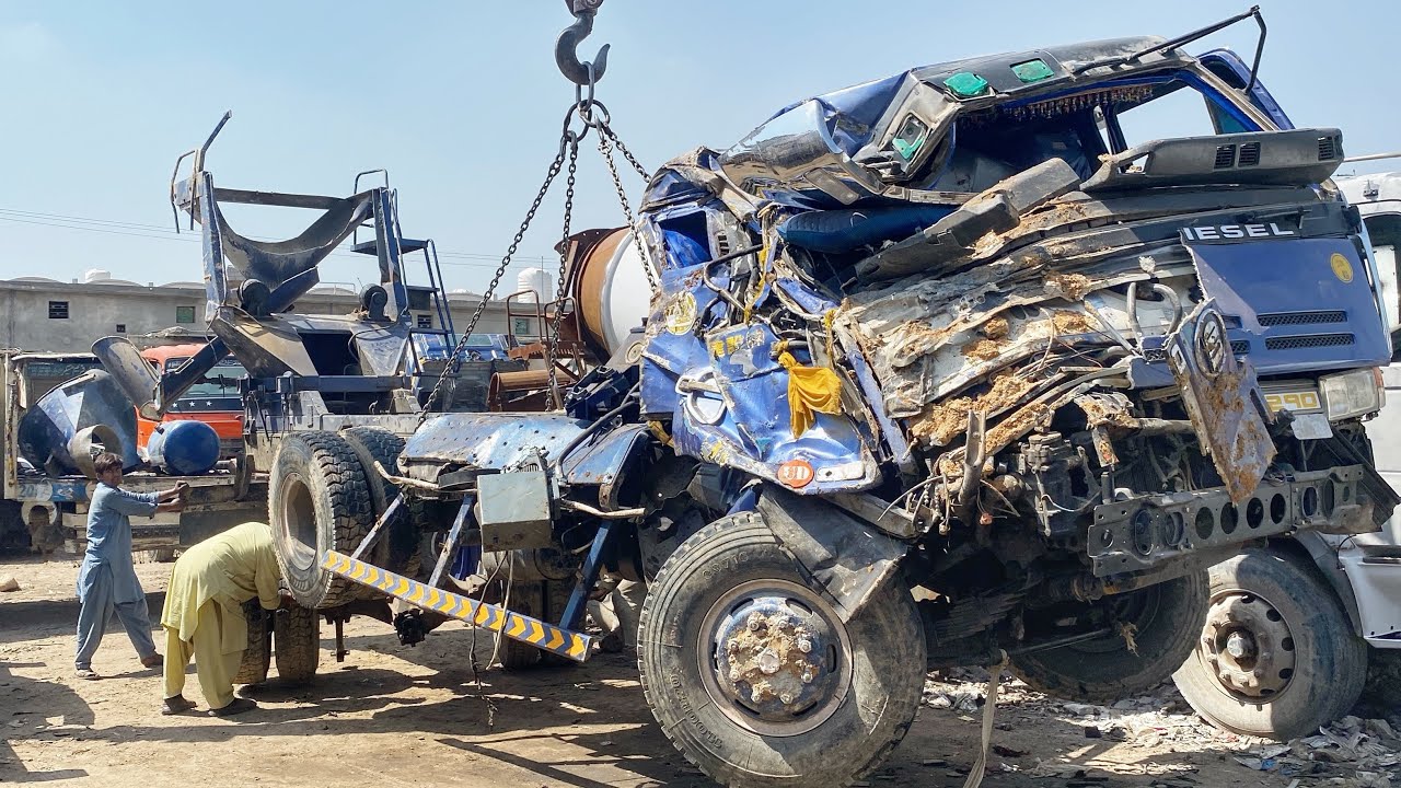 Extreme Mechanical Restoration After Brutal Accident | Satisfying Heavy Vehicle Rebuild ASMR