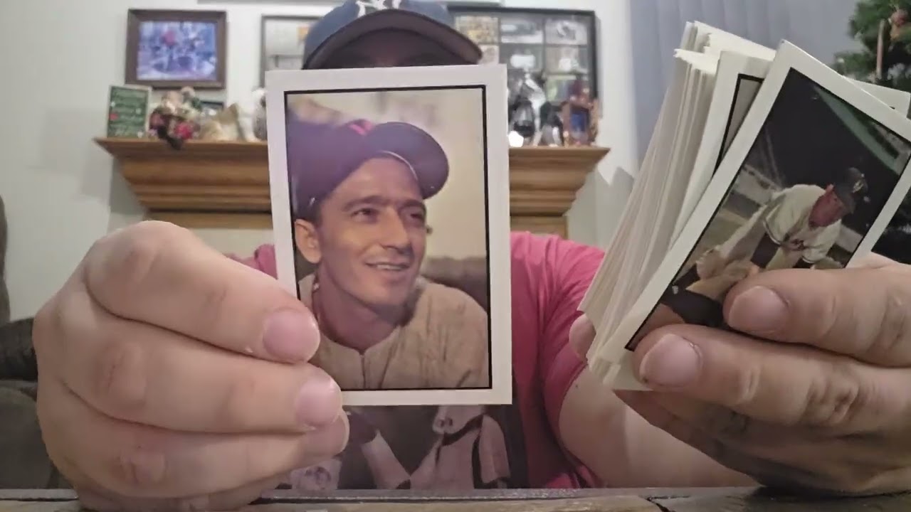 Opening a complete set of 1953 Bowman Basball Cards (Reprints)