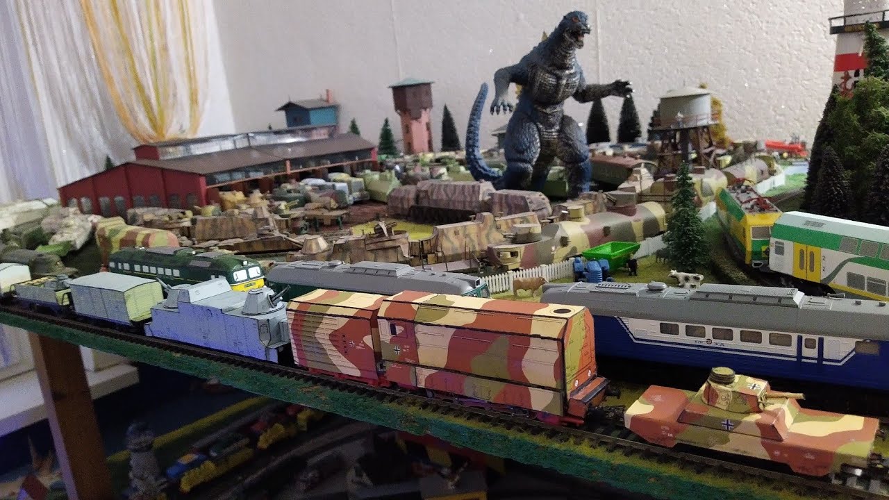 Prezentacja zestawu: Parowóz Pancerny BR 55 jako Pociąg Pancerny "Panzerzug 13" Model kartonowy
