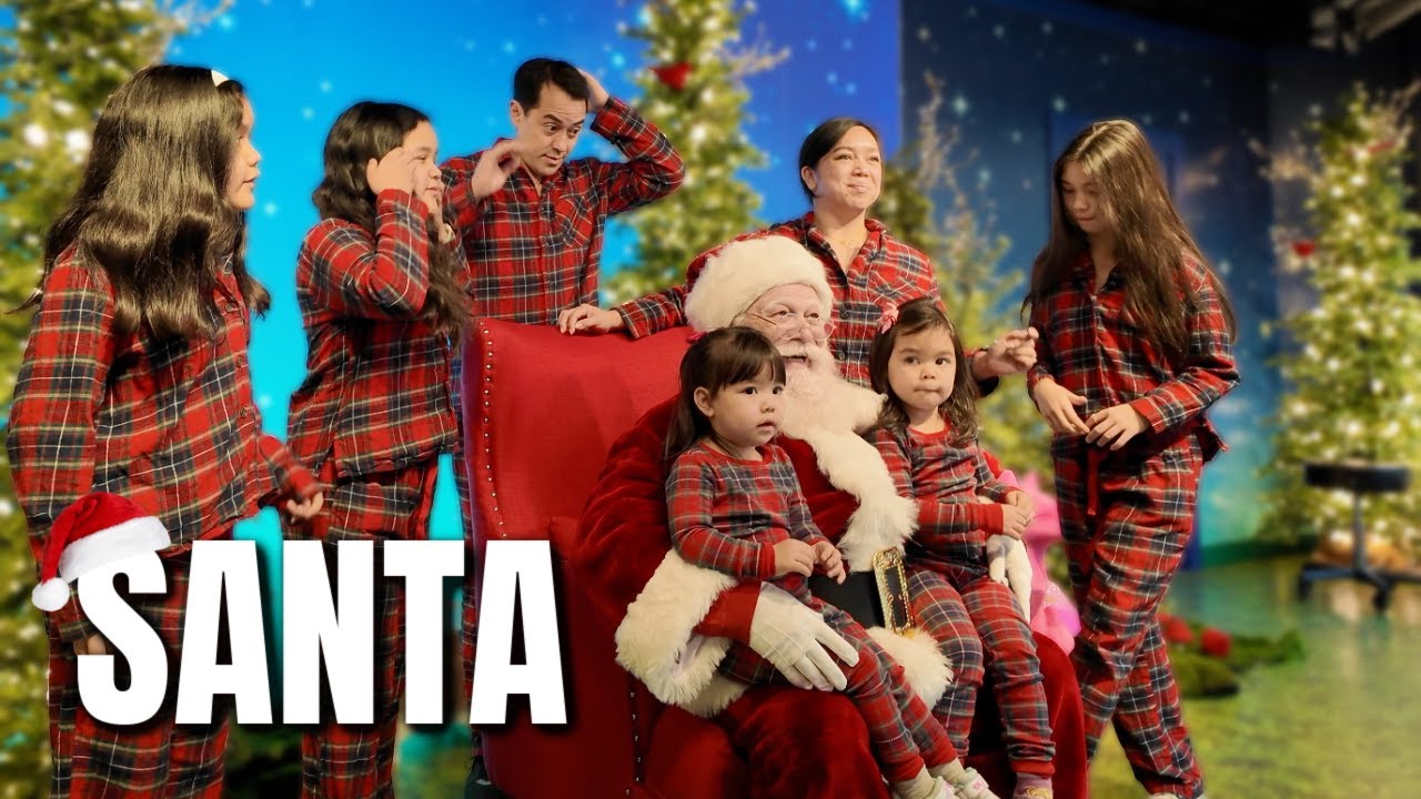 How we pulled off the perfect Santa Photo, all 7 of us! - @itsJudysLife