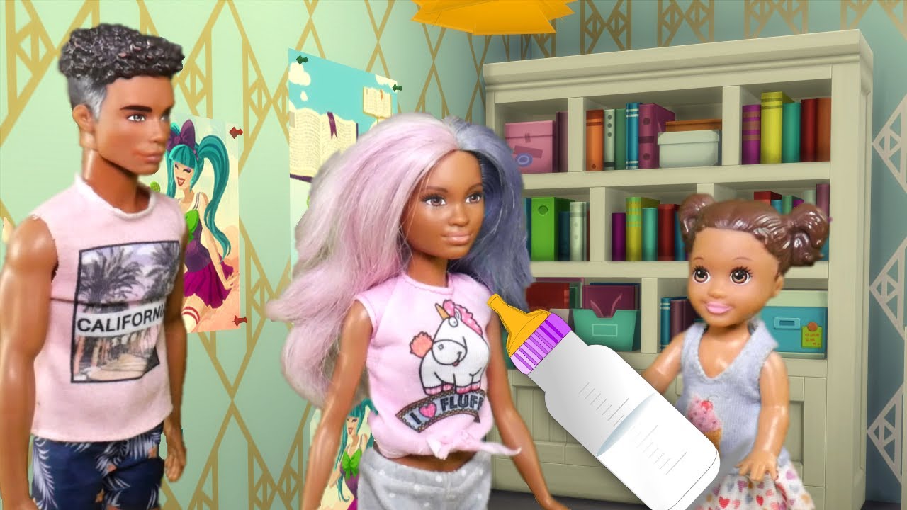 Rodzinka Barbie - Zamiana ról!! Iza i Brajan stają się dziećmi :) Odc. 151 The Sims 4.