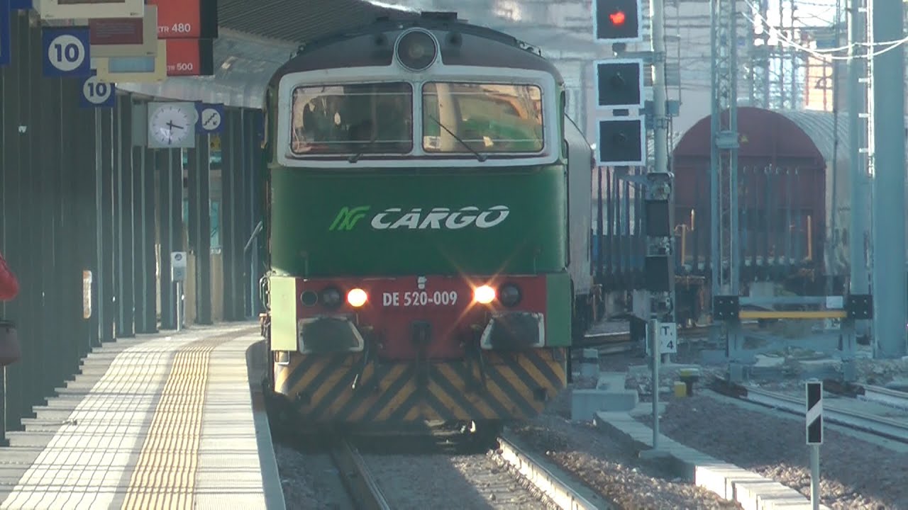 2023-02-15 Un pomeriggio d'inverno alla stazione di Brescia 1/5 - Arrivi, partenze e transiti
