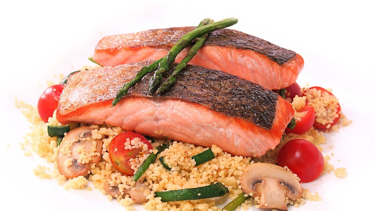 Salmón con Cous Cous y Verduras | Receta muy Fácil y Rápida