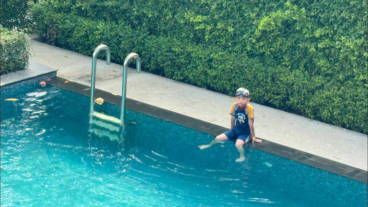 BRUCE ว่ายได้แล้ว เรียนว่ายน้ำ 4 ขวบ