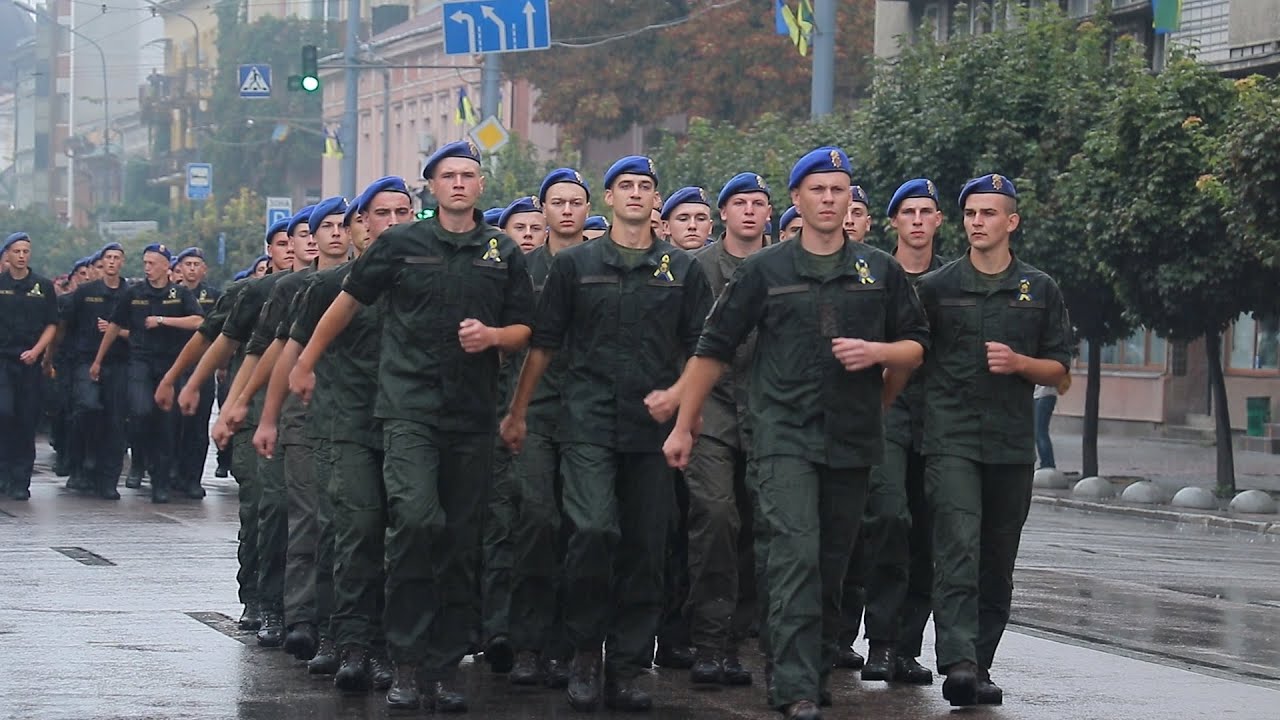 Кроком руш! Як в Івано-Франківську оцінили урочистий марш військових