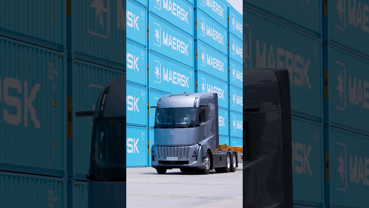85,000 new Maersk containers are moving goods around the world🩵 Have you spotted one yet? #Maersk