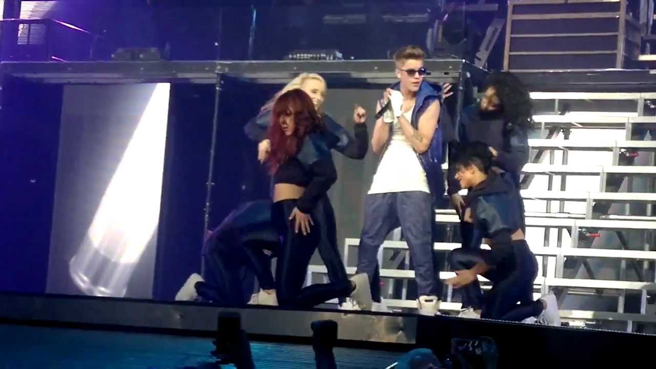 Justin Bieber - Boyfriend live in Miami