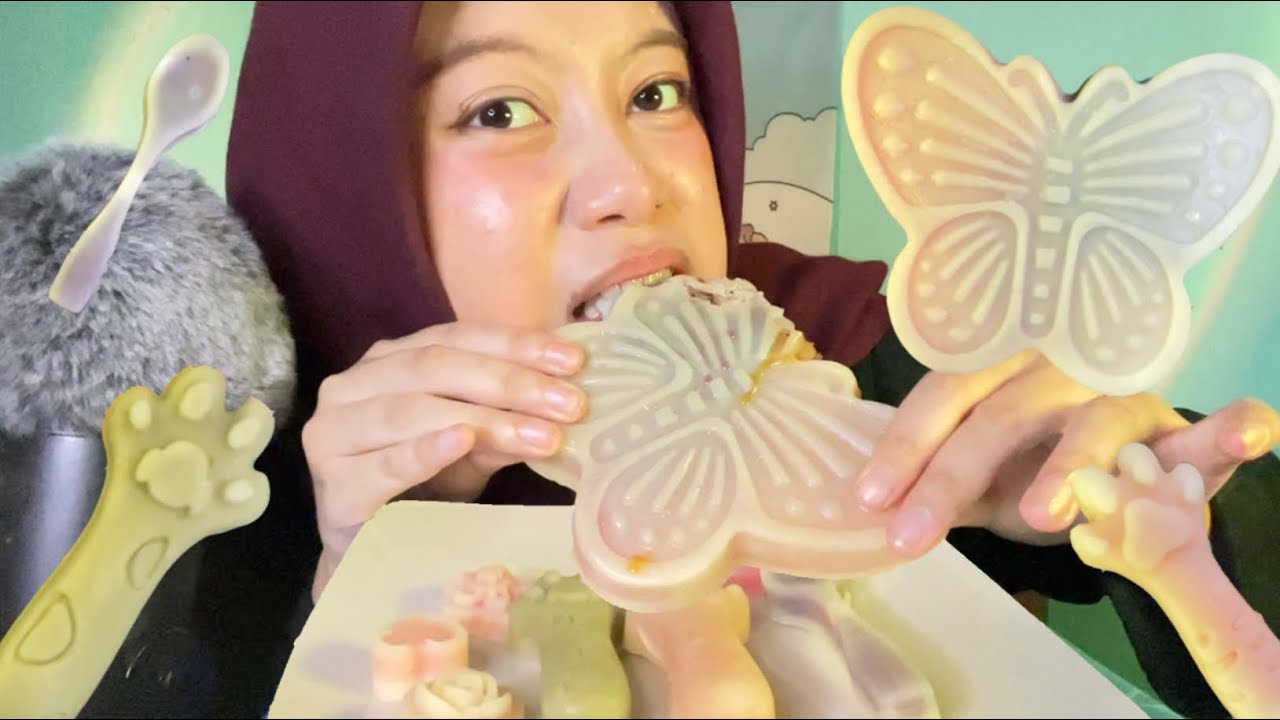 ASMR TRYING WAX CANDY 🍭🍬