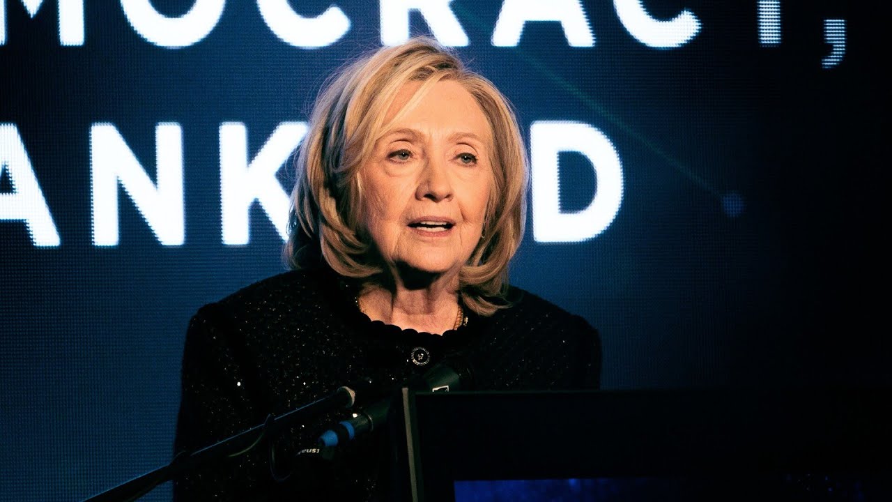 Clinton gets hilariously called out on world stage for embarrassing Trump ‘rant’