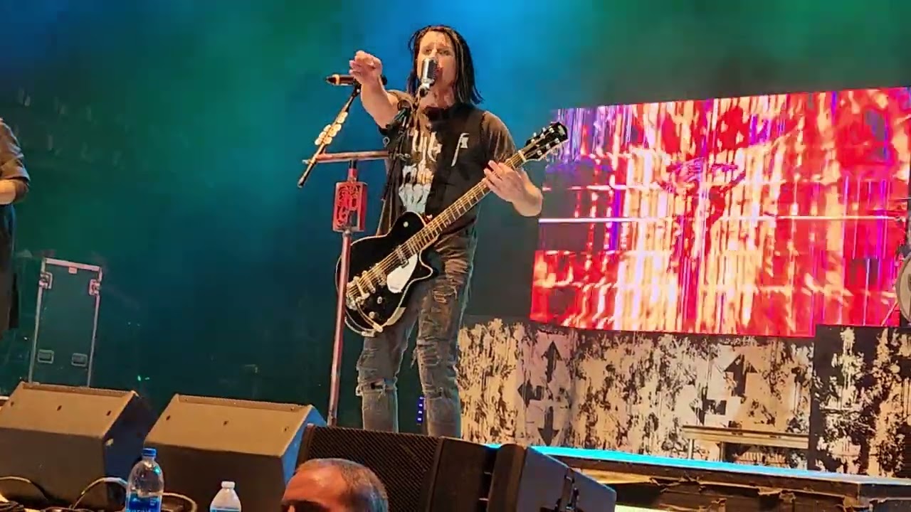 Three Days Grace - Painkiller - Live at Stage AE