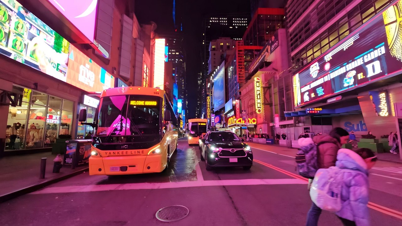 🎅 From Macy’s Holiday Fair to Times Square! Christmas Preparations, Lights & NYC Street Magic | 4K