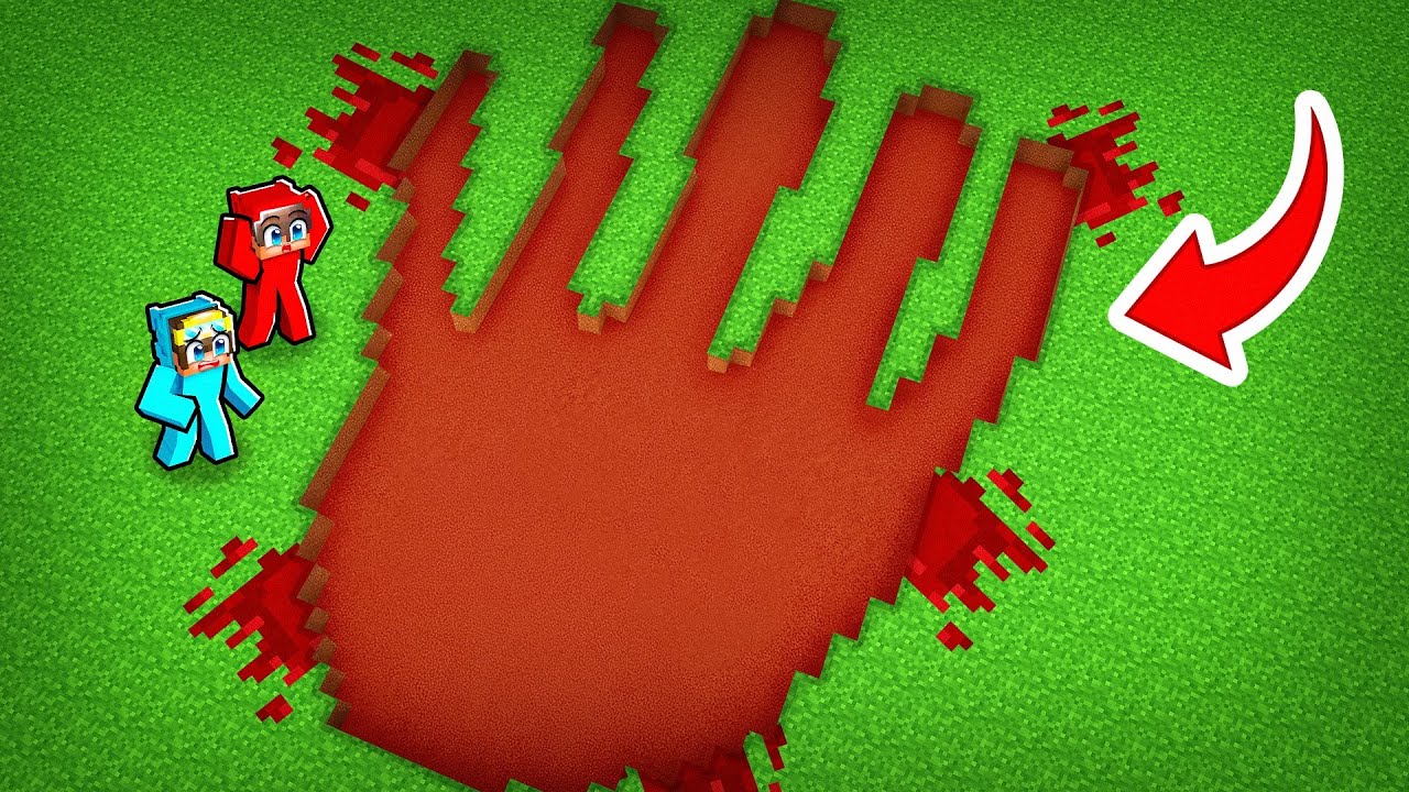 We Found the Scariest FOOTPRINTS in Minecraft…