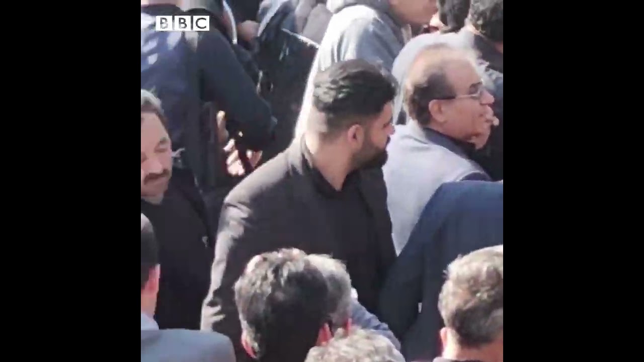 مراسم تشییع پیکر اکبر گلپایگانی معروف به گلپا