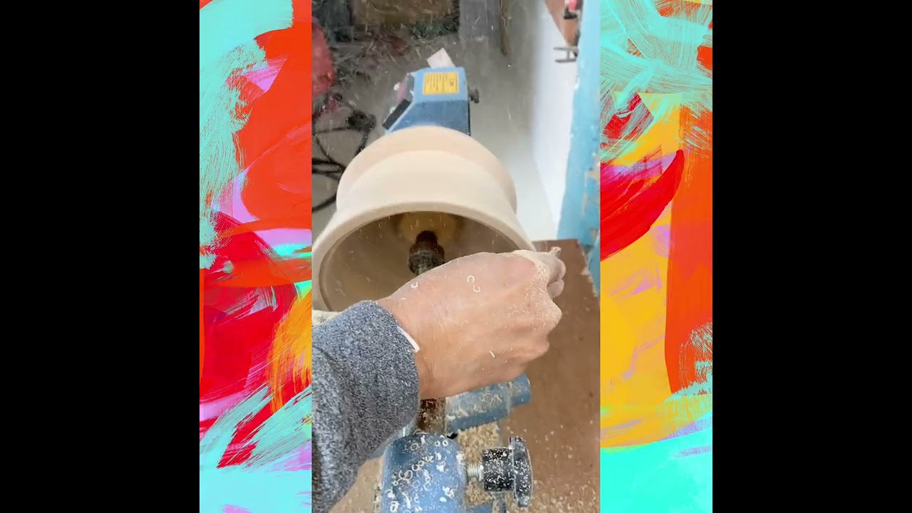 This Wood Turning Is So Satisfying 
