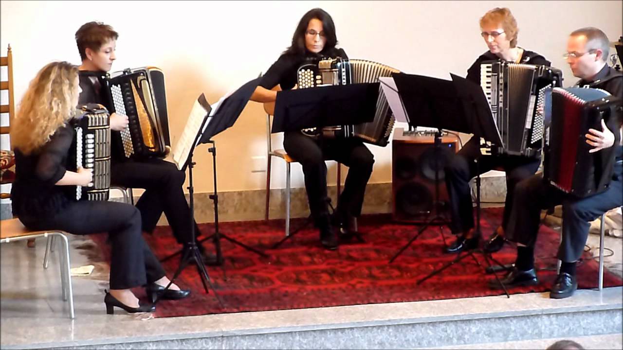 Antike ungarische Tänze W. L. Puchnowski Akkordeonquintett Oberaargau