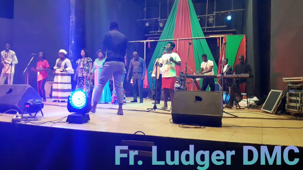 IL A MA VIE SOUS CONTRÔLE (FROM GENEVIÈVE BROU) BY DMC LUDGER LORS DU GOSPEL NIGHT.
