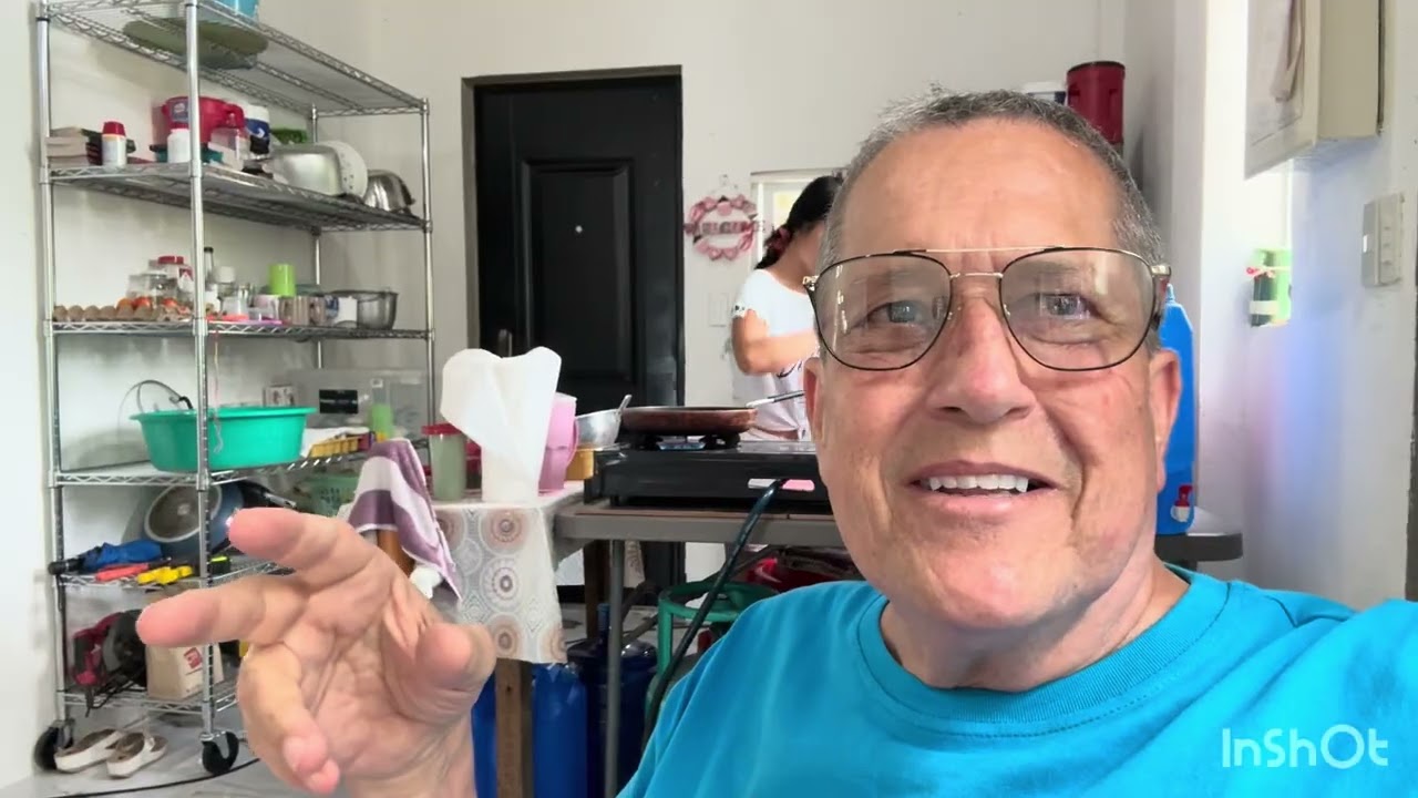 Did the Philippines give this country boy brain damage? 🤪￼