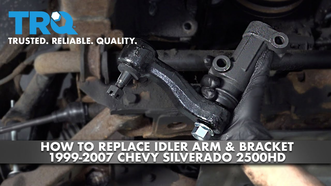Как заменить кронштейн маятникового рычага на Chevrolet Silverado 2500HD 1999-2007 гг.