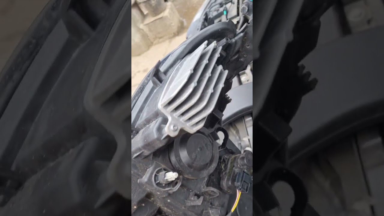 How to change the faulty DRL LED Megane 4