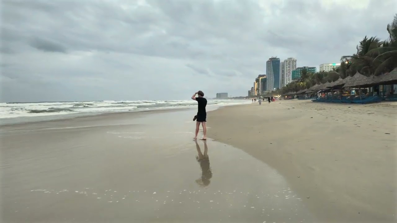 Beach Walk Tour Da Nang Contemplating the Vastness of The Universe