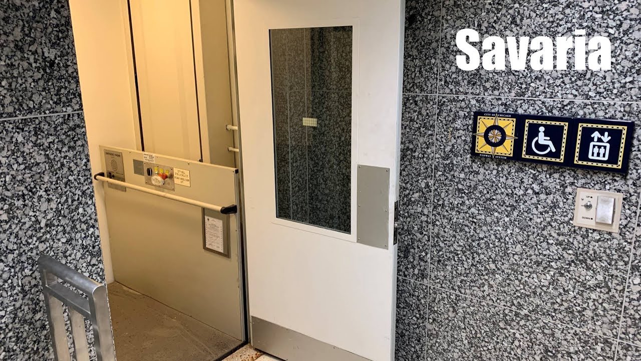 Wonderful Hydraulic Savaria Wheelchair Lift @ The Chicago Pedway - Chicago, IL