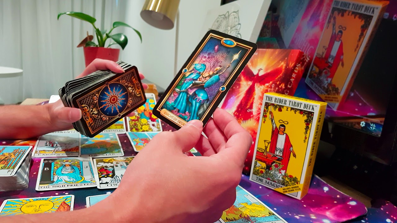 PART 7 - CAN THE TAROT PREDICT IF A YOUTUBE CHANNEL WILL BE SUCCESSFUL - 5 YEAR ANNIVERSARY SPECIAL!