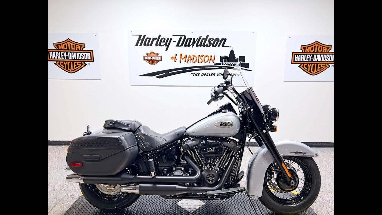 2024 Harley Davidson Heritage Classic 114 FLHCS ATLAS SILVER METALLIC BLK TRIM