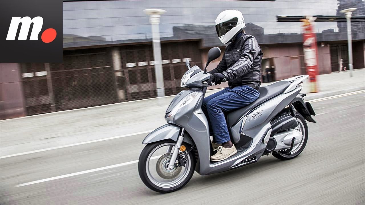 Honda Scoopy SH 300i ABS 2016 | Prueba / Test / Review en español | motos.net