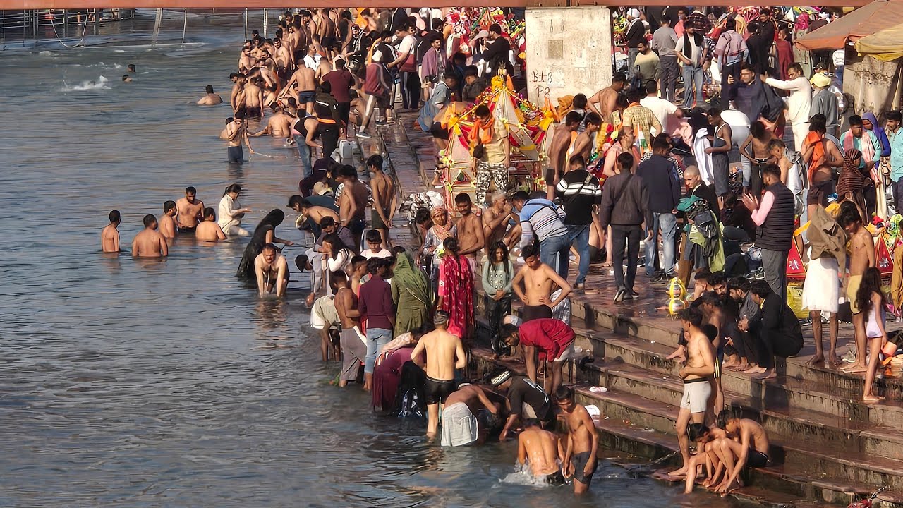 हरिद्वार से मां गंगा और कावड का दिव्य नज़ारा 🙏🚩 ##live #haridwar #ganga #darshan #gangasnanharidwar
