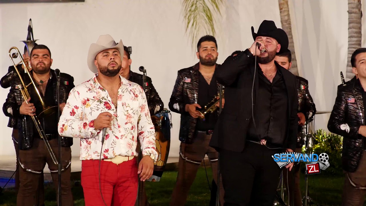 Adrian Chaparro Ft. Jesus Chaparro Ft. La Decima Banda - El Amigo De Las Guerras (En Vivo 2018)