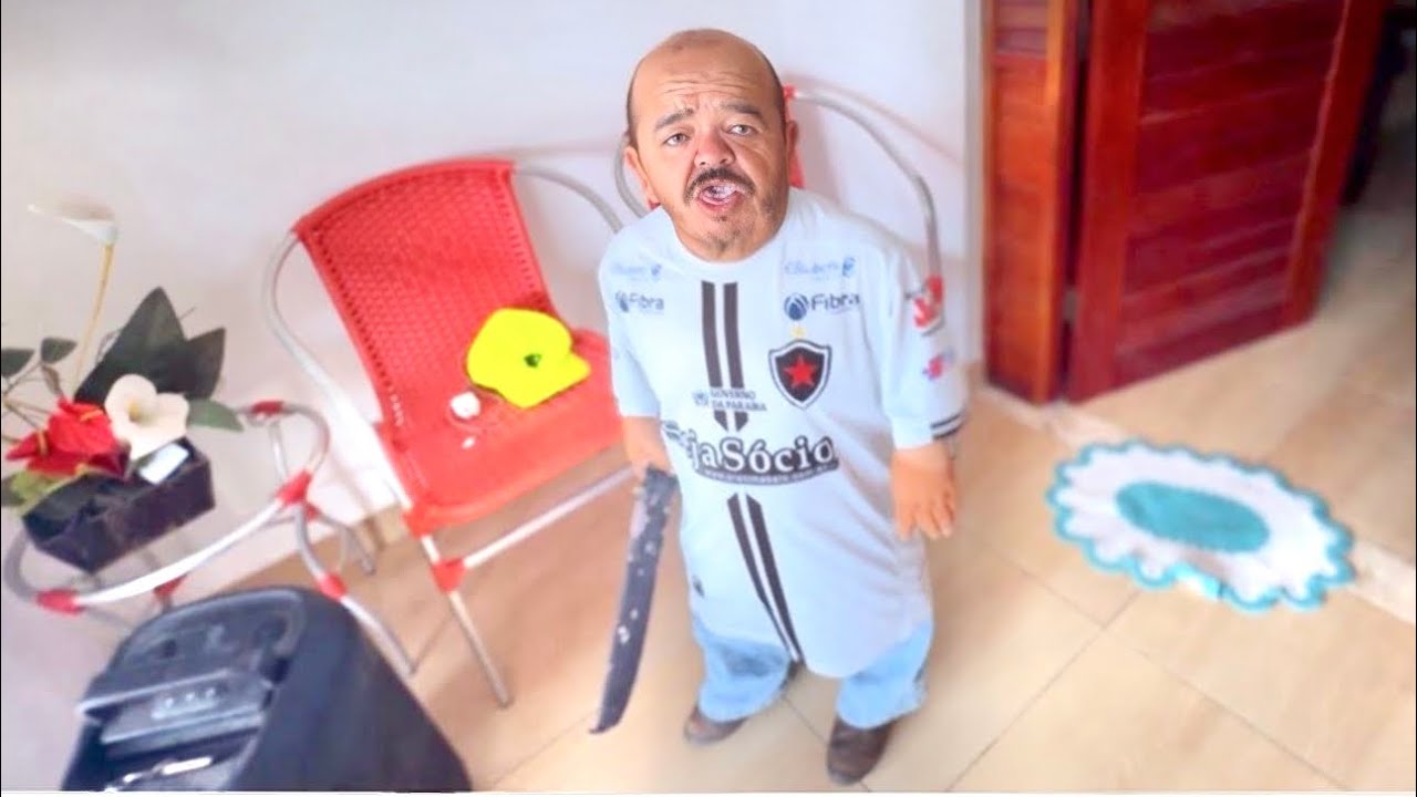ANDRÉIA VENDE CAIXINHA DE SOM DE PILILIU E ELE FICA FURIOSO | ANDREIA PEREIRA 