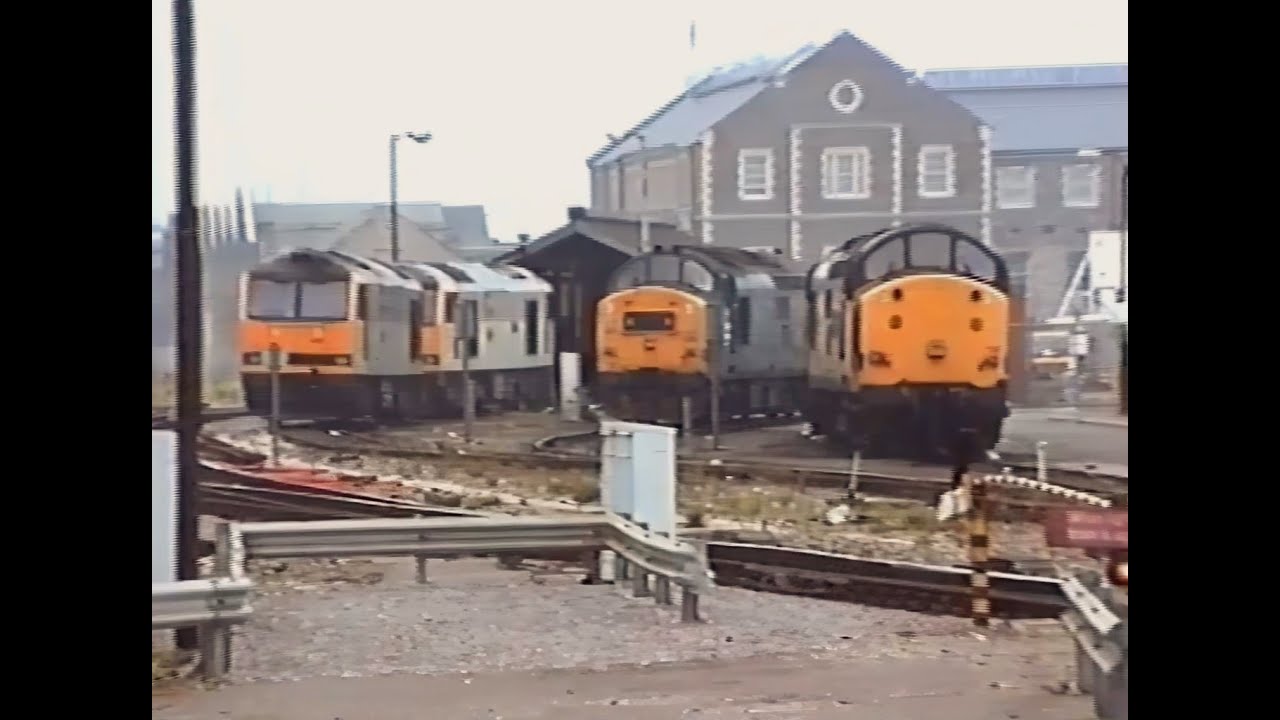 Changing Trains at Swindon – Summer 1993 Railway Scene