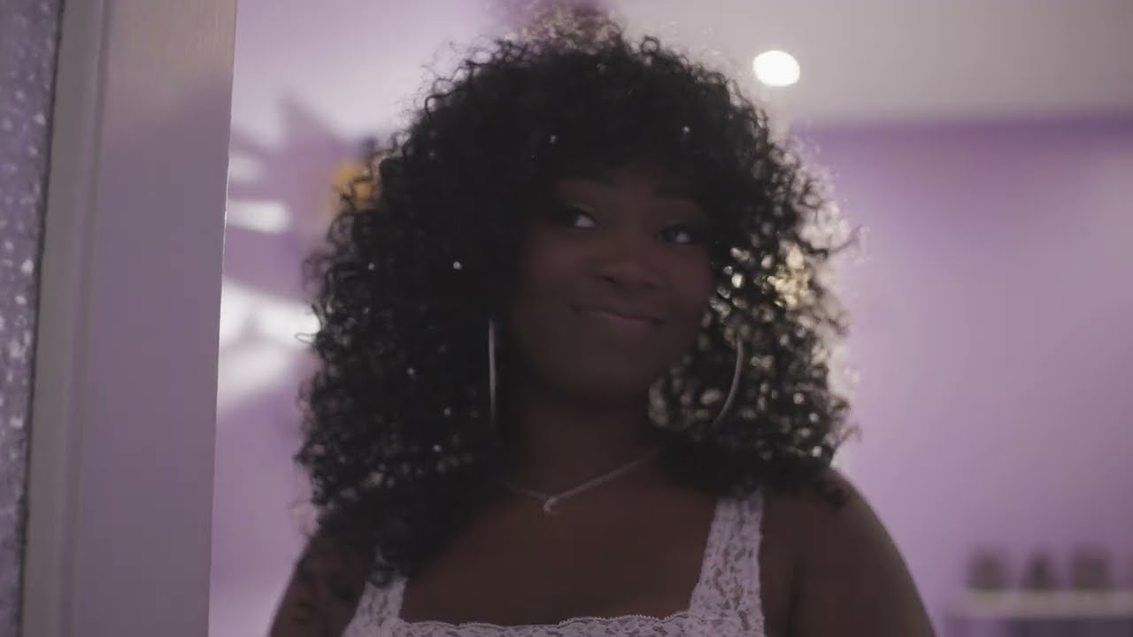 Alexia Jayy - Give Me Sum (Official Music Video)