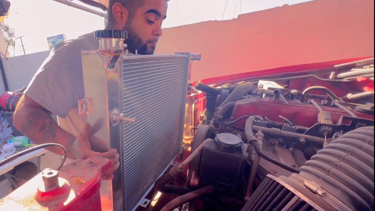 Instalando radiador nuevo a la Jeep Grand Cherokee | CristianNvz #jeep #mexicali #fyp
