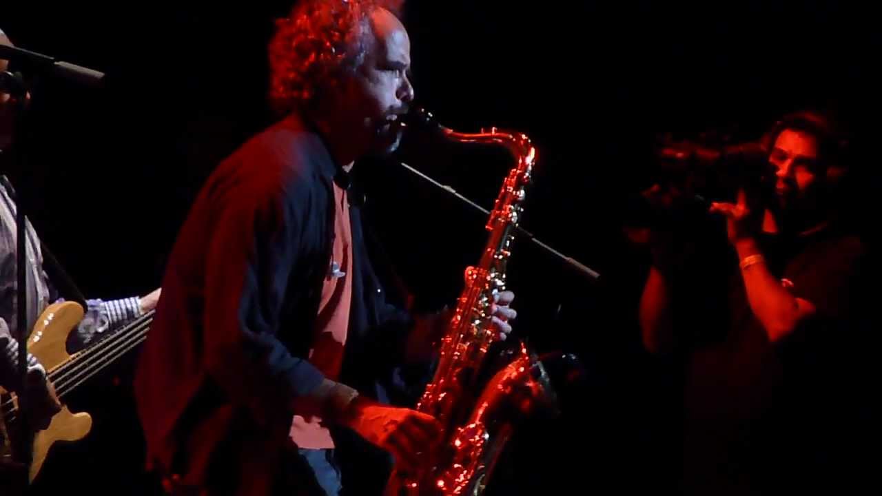 Sombras En Tiempos Perdidos - Caifanes en vivo
