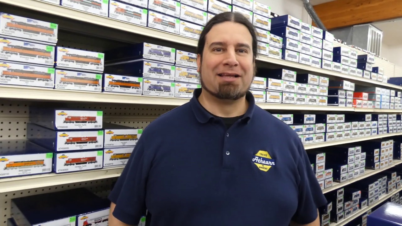 Chris Palomarez Tells The Difference between ATHEARN GENESIS and ATHEARN GENESIS 2.0!